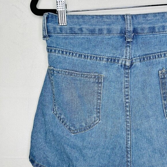 SHEIN Women's High Waisted Wide Leg Denim Shorts Light Wash Sz Small (28 x 2.5) - Picture 6 of 8